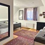 Rusinsky Dvor S Privatnym Wellness Villa *