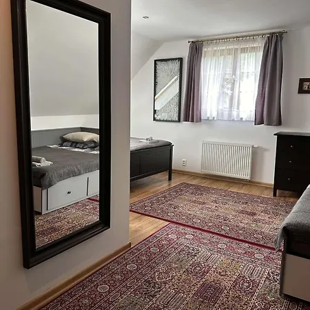 Rusinsky Dvor S Privatnym Wellness Villa