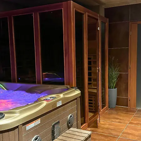 Rusinsky Dvor S Privatnym Wellness * Maly Lipnik