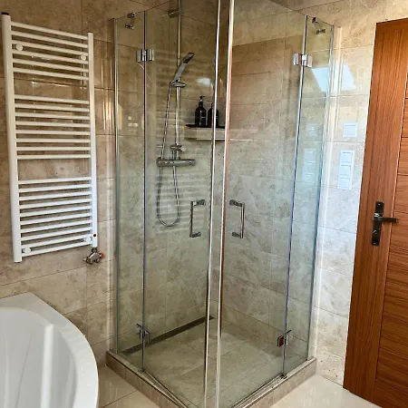 Rusinsky Dvor S Privatnym Wellness Villa