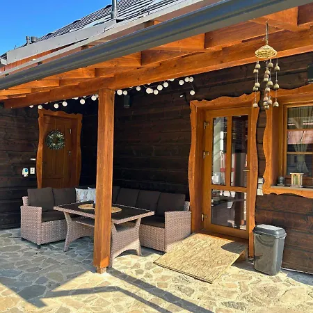 Rusinsky Dvor S Privatnym Wellness Malý Lipník