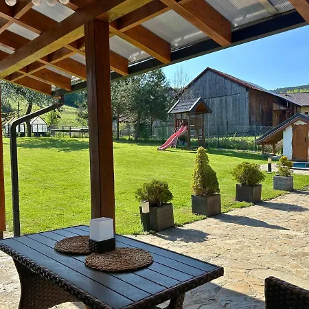 Rusinsky Dvor S Privatnym Wellness Villa *