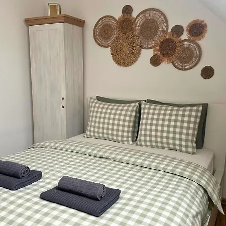 Villa Rusinsky Dvor S Privatnym Wellness Maly Lipnik