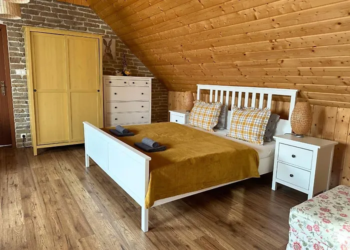 ヴィラ Rusinsky Dvor S Privatnym Wellness