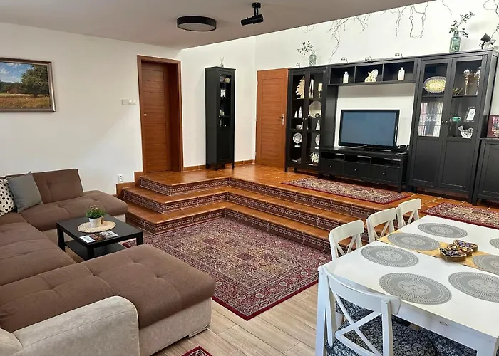 Rusinsky Dvor S Privatnym Wellness ヴィラ