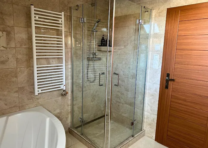 Rusinsky Dvor S Privatnym Wellness ヴィラ